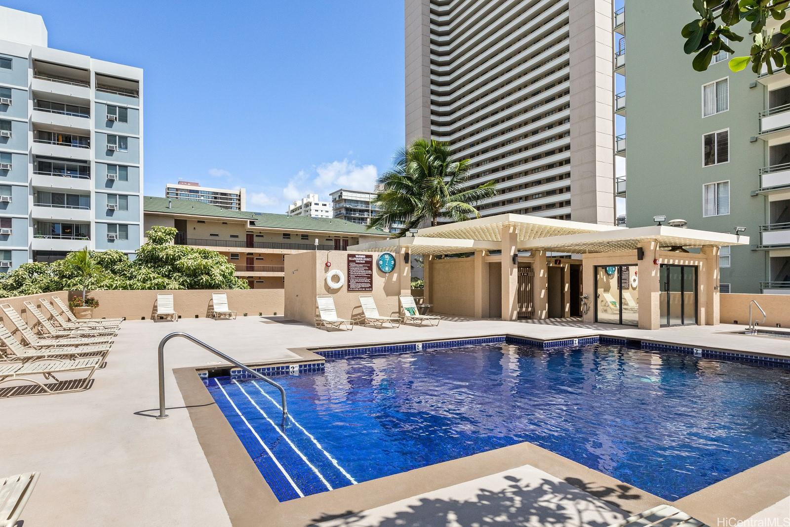 Aloha Towers condo # 2802, Honolulu, Hawaii - photo 16 of 25