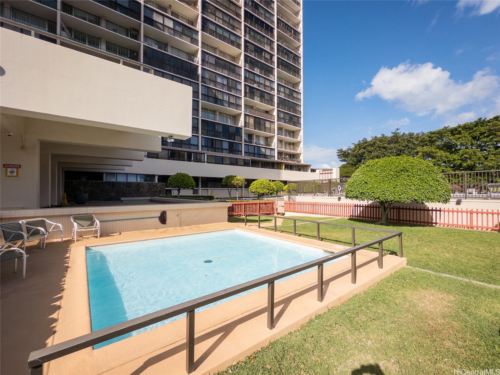 Kahala Towers condo # A1403, Honolulu, Hawaii - photo 12 of 14