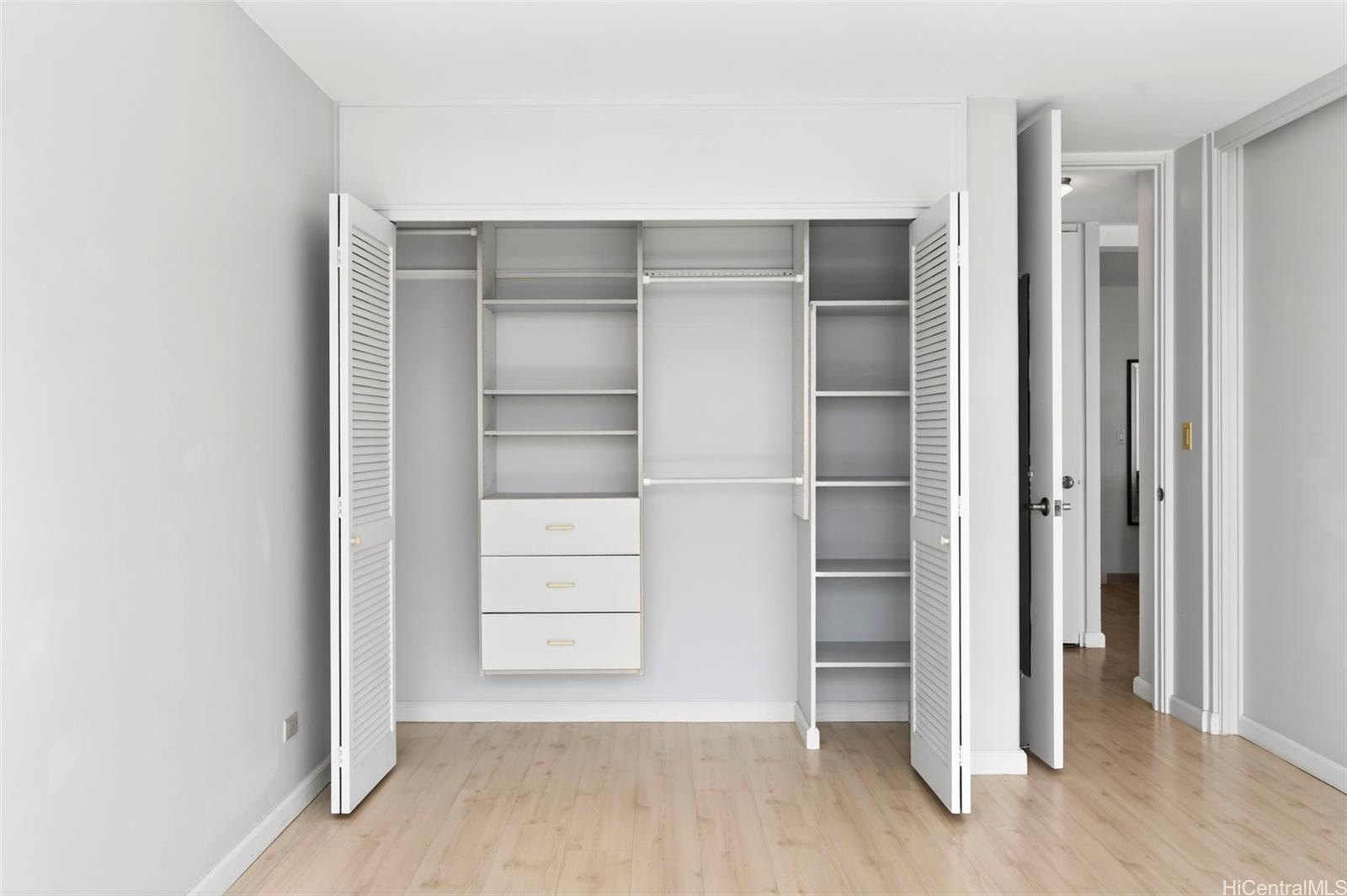 Kahala Towers condo # A2002, Honolulu, Hawaii - photo 19 of 25