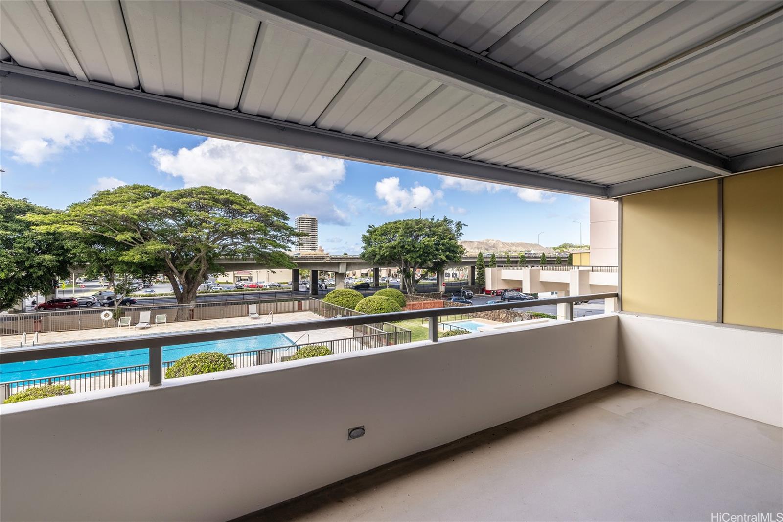 Kahala Towers condo # A205, Honolulu, Hawaii - photo 16 of 17