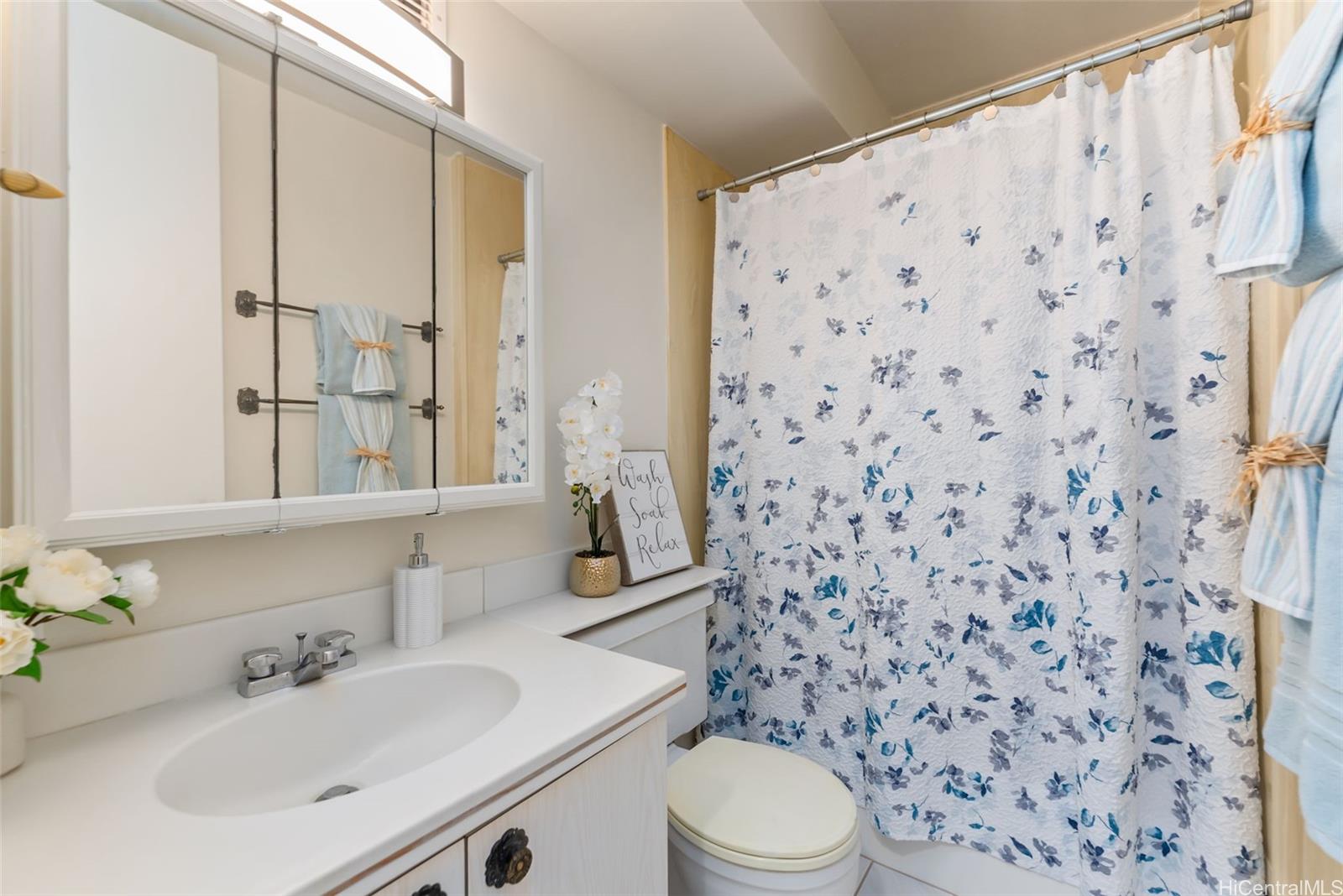 Kahala Towers condo # A501, Honolulu, Hawaii - photo 13 of 22