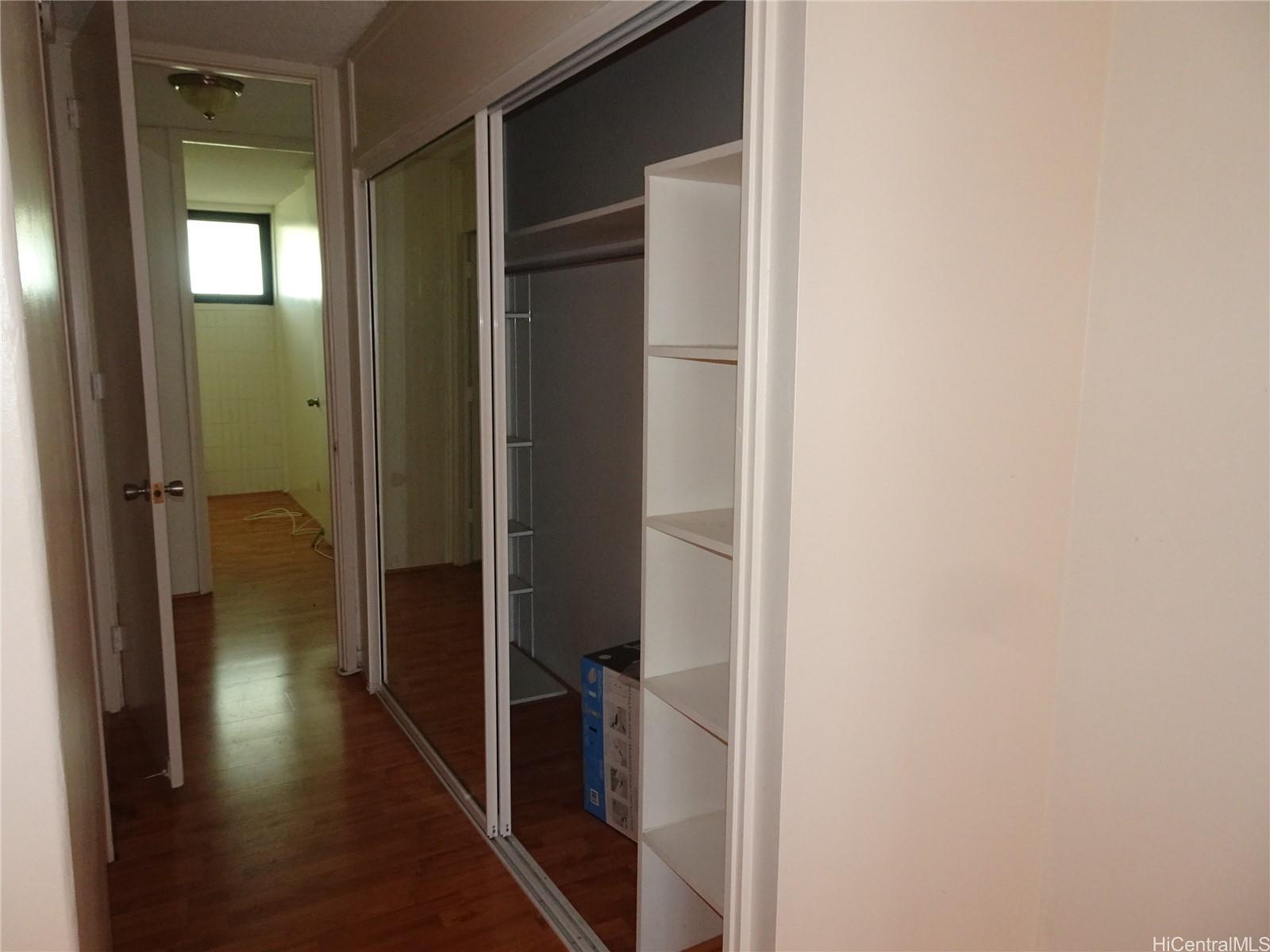 Kahala Towers condo # B1204, Honolulu, Hawaii - photo 7 of 10