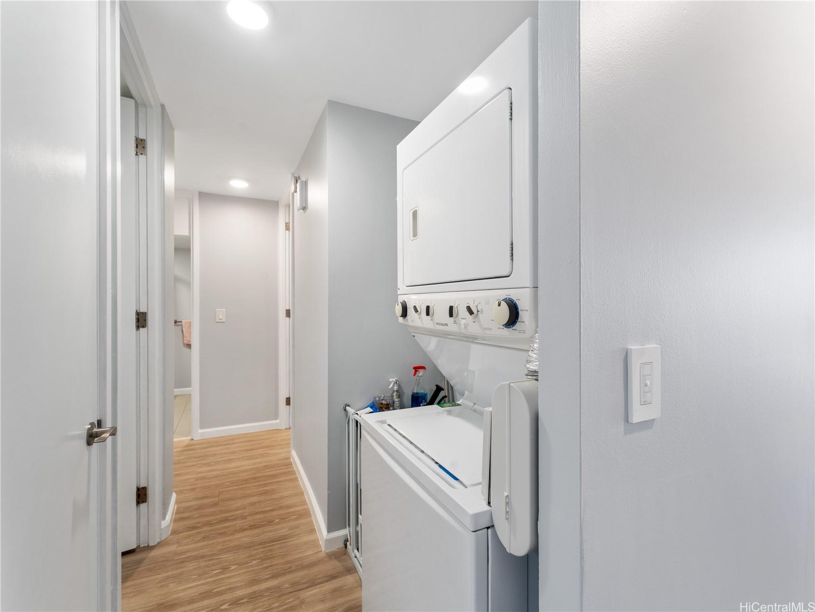 Kahala Towers condo # B601, Honolulu, Hawaii - photo 15 of 18