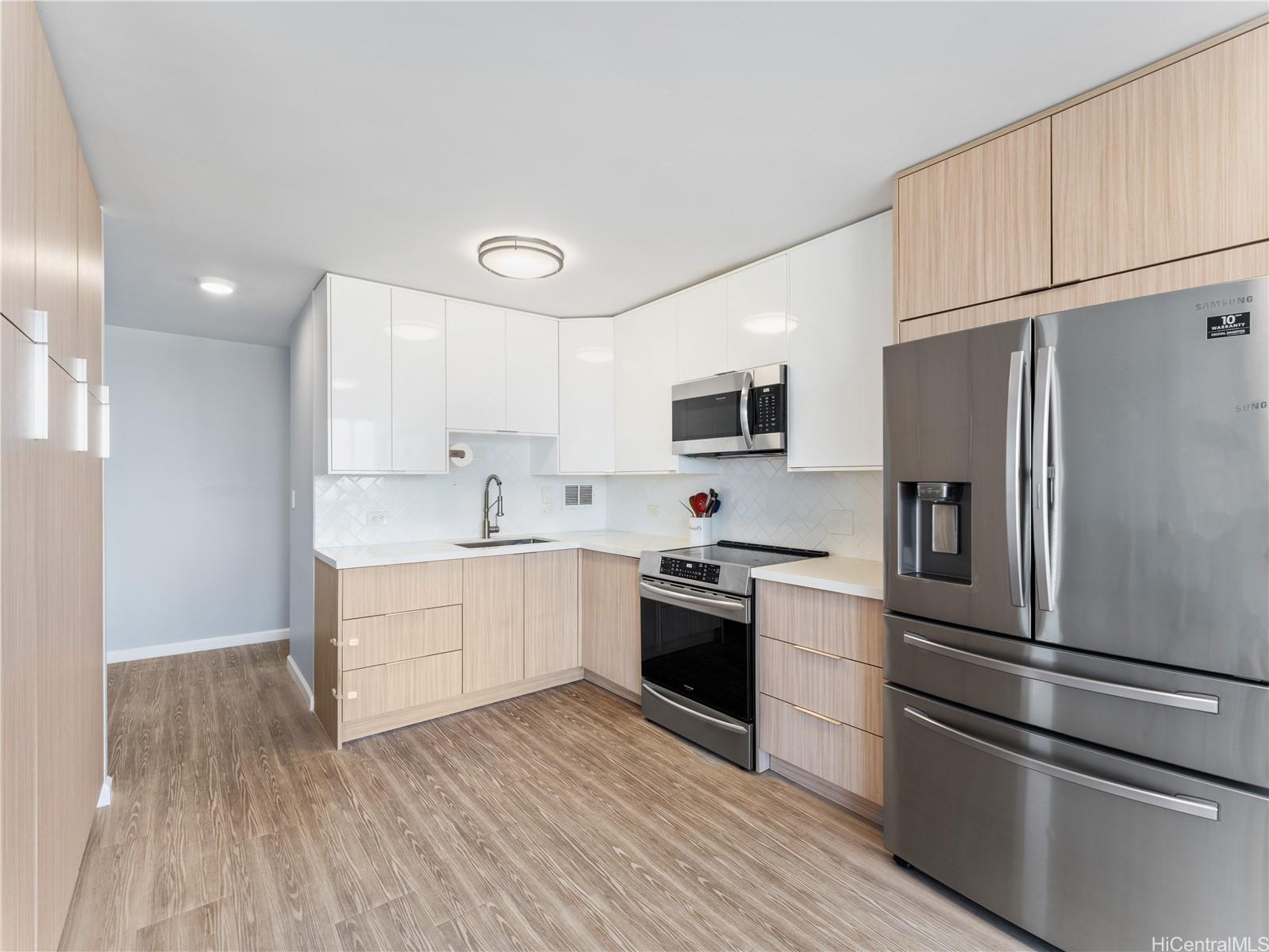 Kahala Towers condo # B601, Honolulu, Hawaii - photo 6 of 18