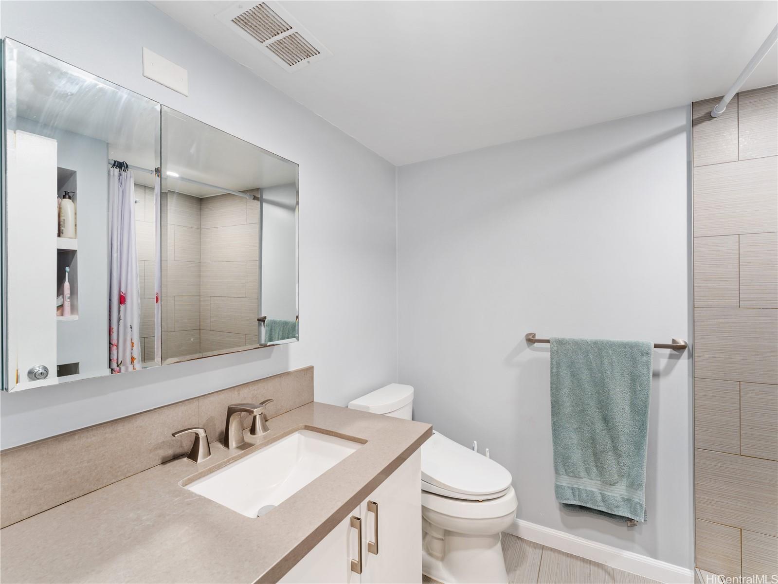 Kahala Towers condo # B601, Honolulu, Hawaii - photo 9 of 18
