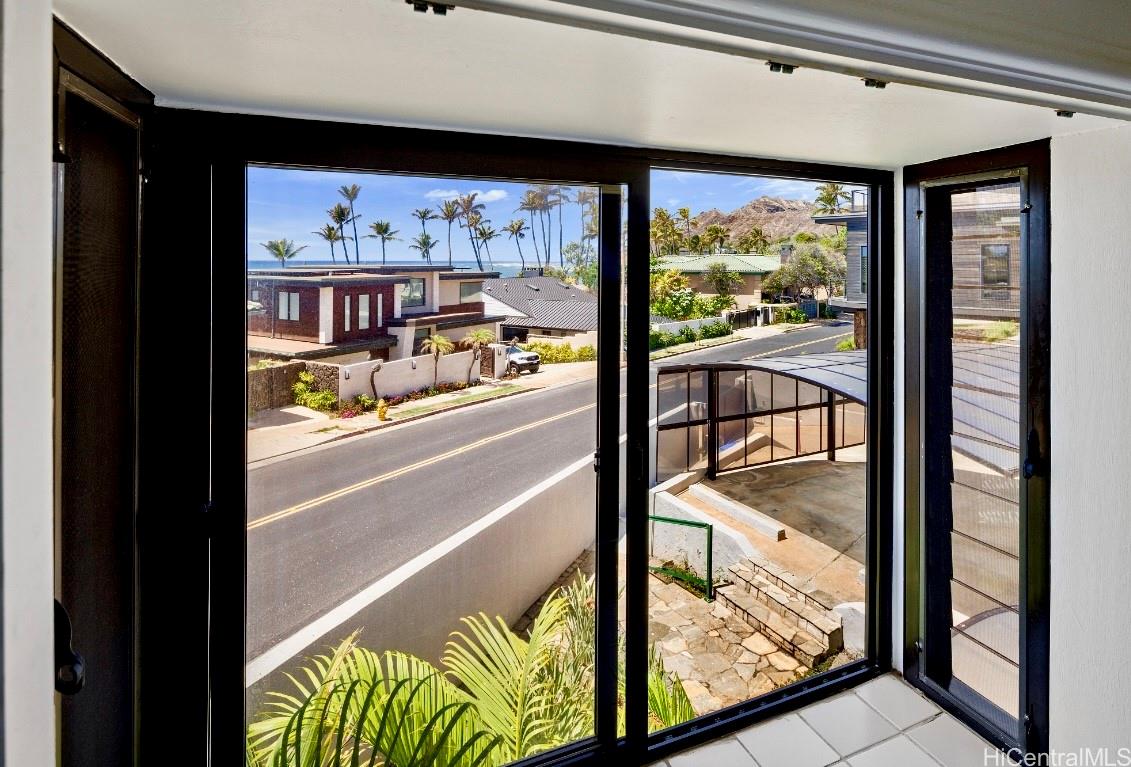 4305  Kaikoo Place Diamond Head, Diamond Head home - photo 4 of 25
