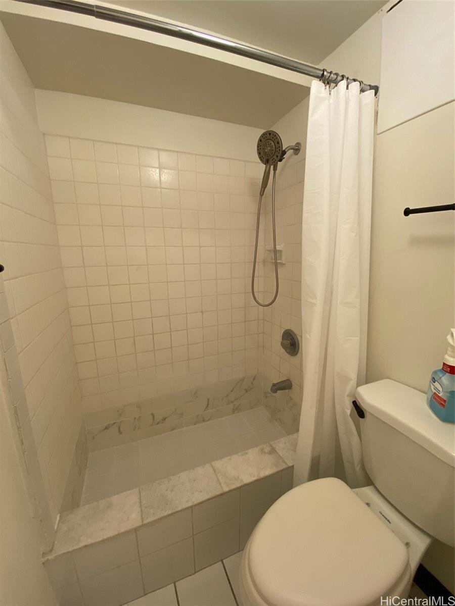 Palms Inc condo # 1003, Honolulu, Hawaii - photo 17 of 22