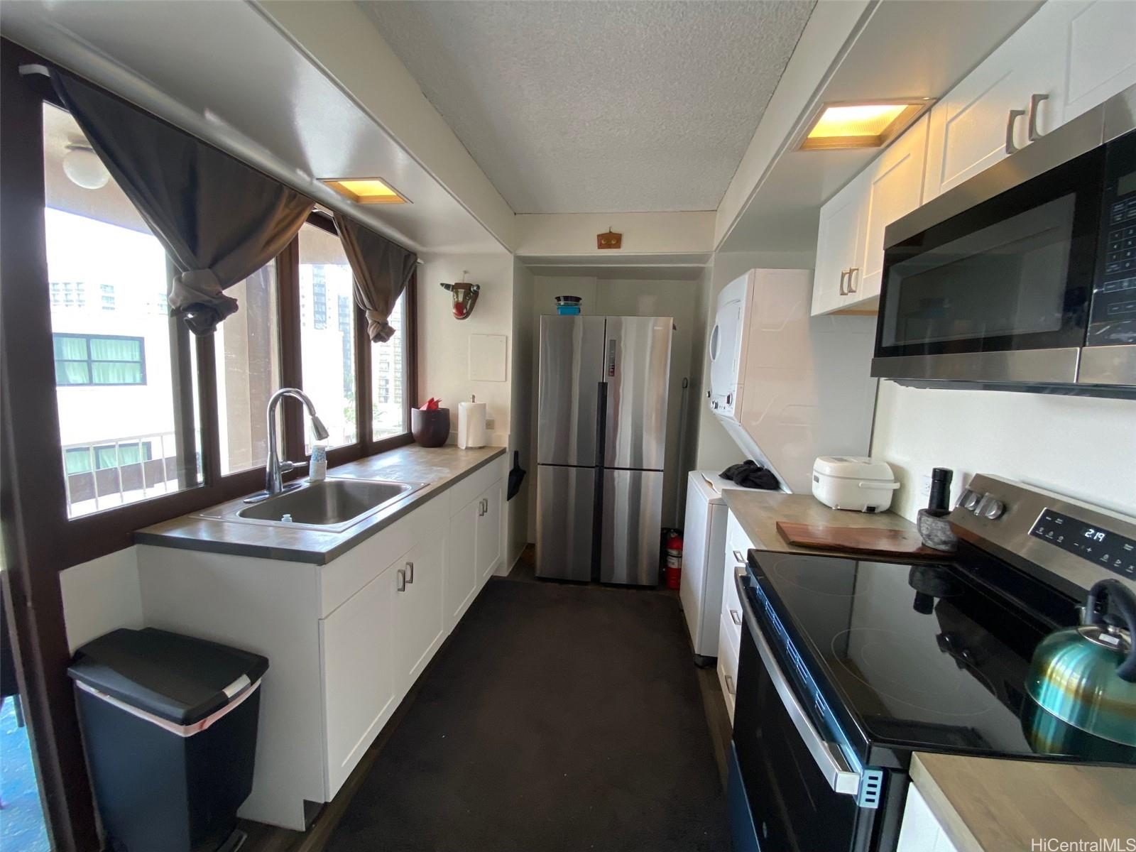 Palms Inc condo # 1003, Honolulu, Hawaii - photo 21 of 22