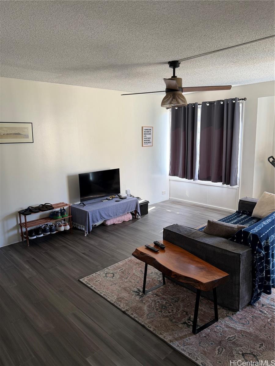 Palms Inc condo # 1003, Honolulu, Hawaii - photo 5 of 22