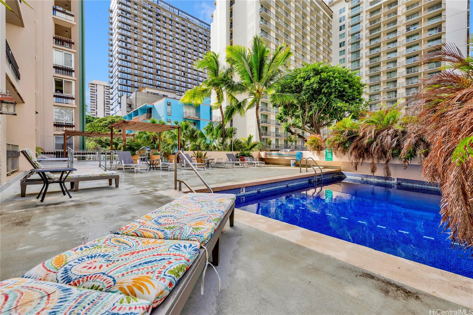 Palms Inc condo # 1301, Honolulu, Hawaii - photo 15 of 24