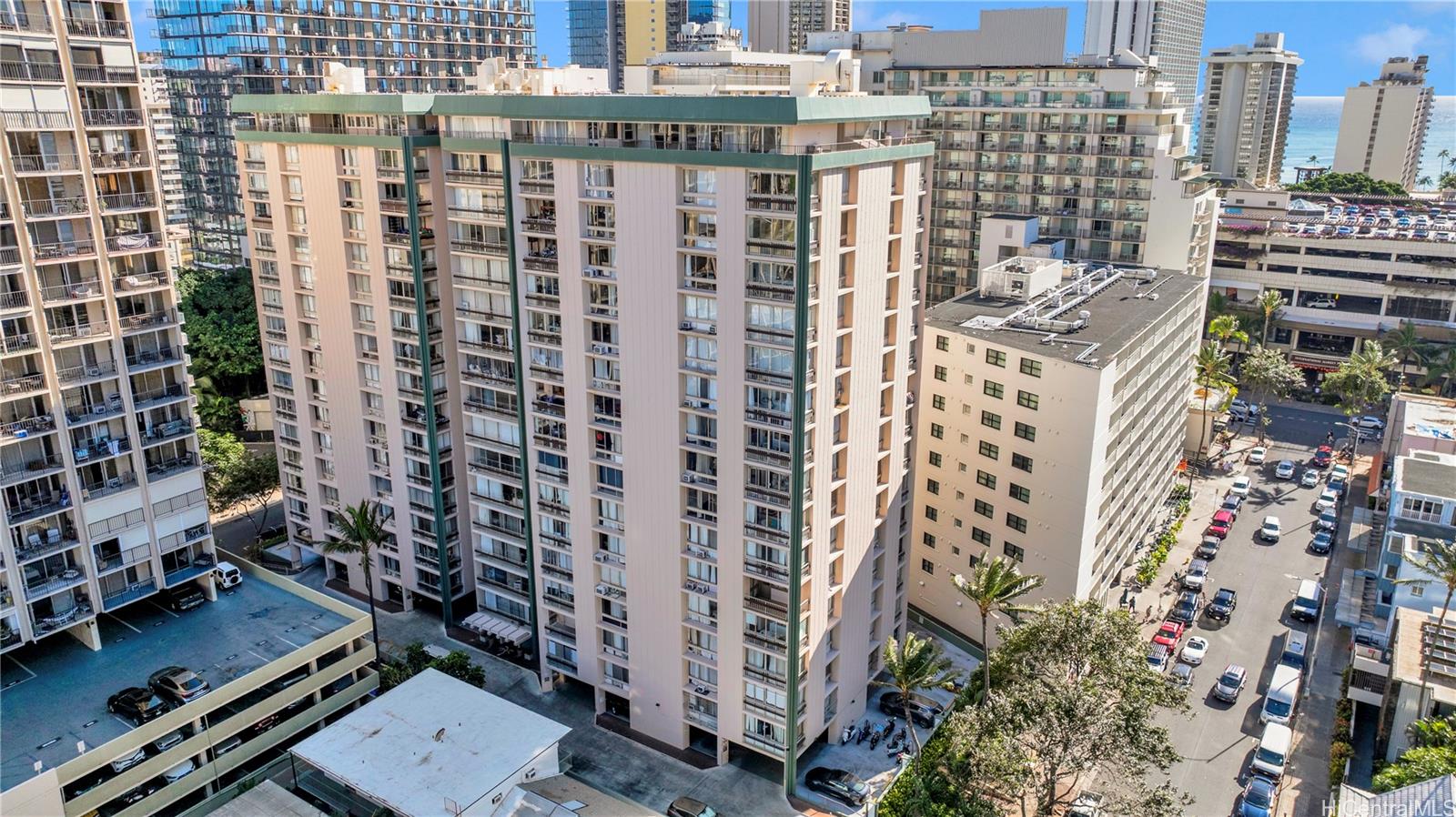 Palms Inc condo # 1301, Honolulu, Hawaii - photo 20 of 24