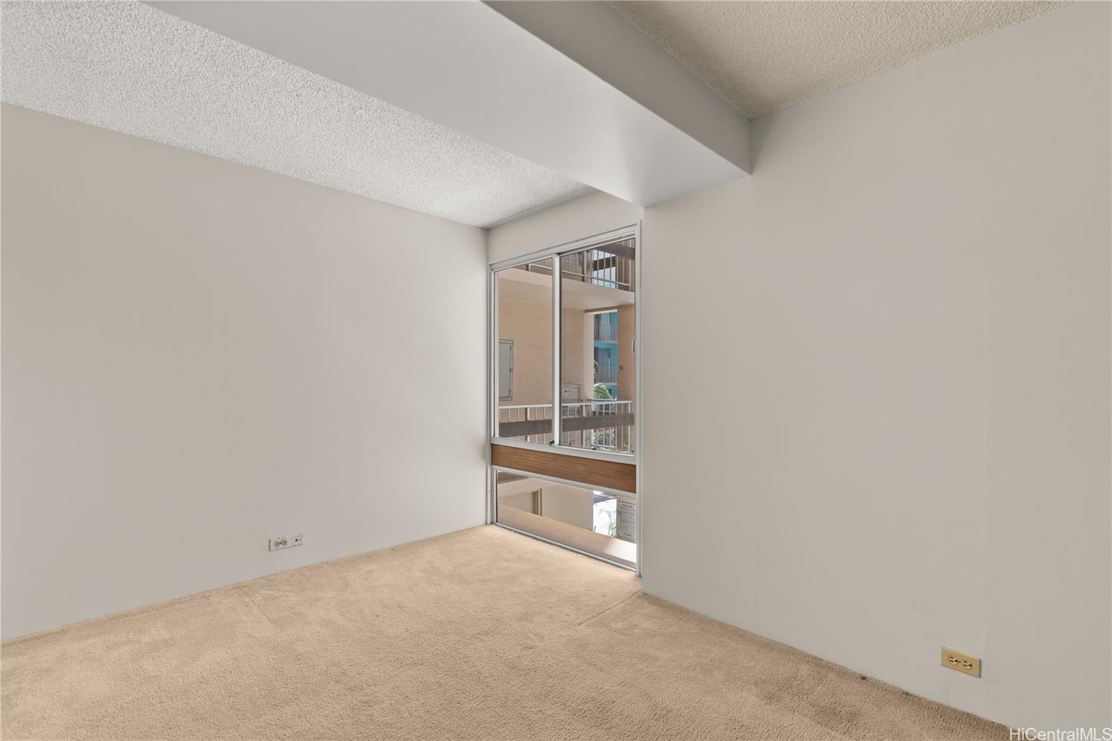 Palms Inc condo # 304, Honolulu, Hawaii - photo 14 of 24