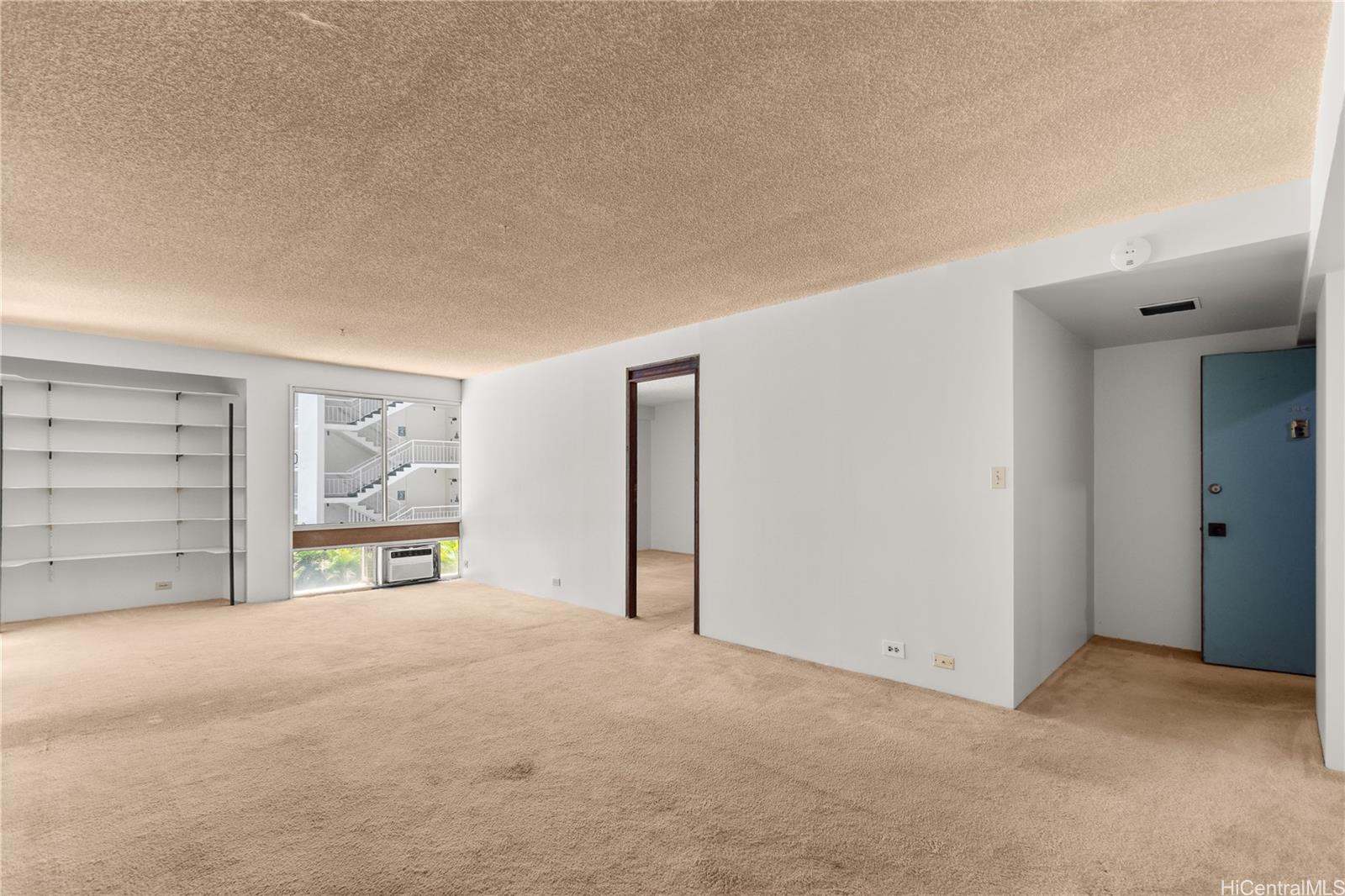 Palms Inc condo # 304, Honolulu, Hawaii - photo 4 of 24