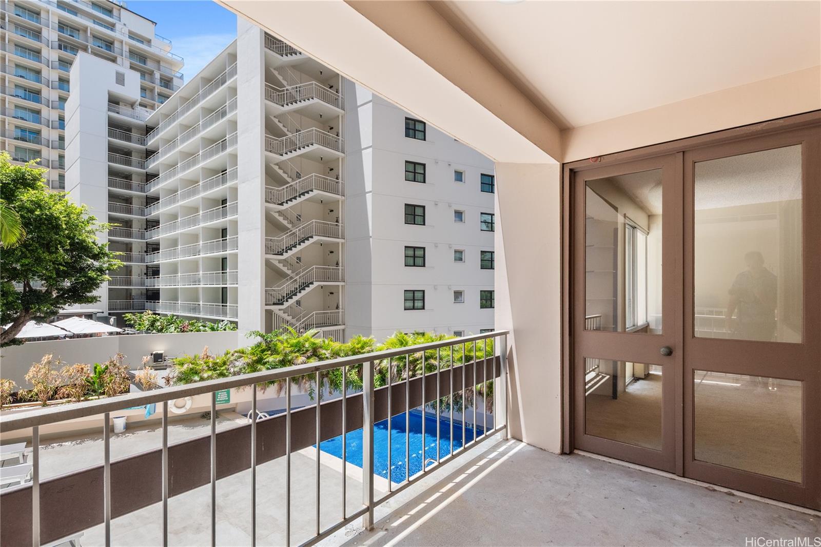 Palms Inc condo # 304, Honolulu, Hawaii - photo 7 of 24