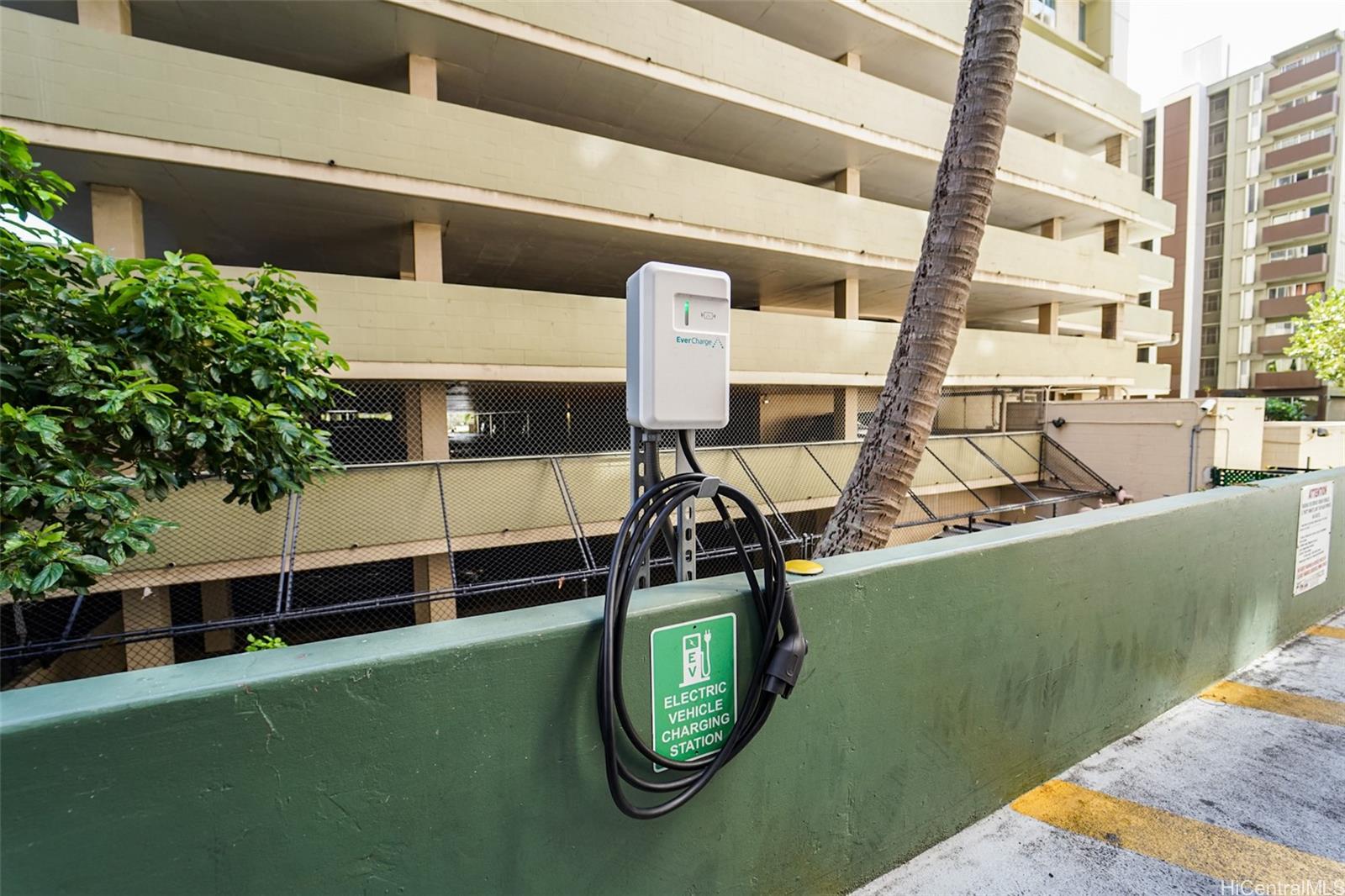 Palms Inc condo # 309, Honolulu, Hawaii - photo 23 of 25