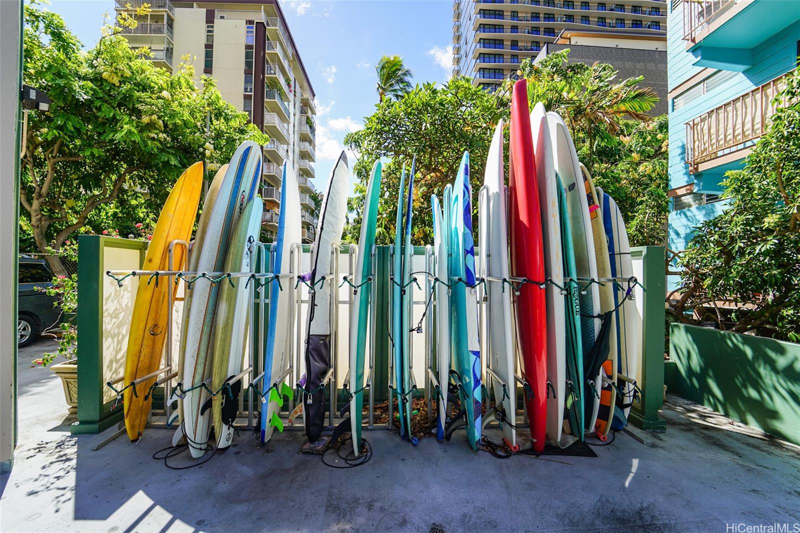 Palms Inc condo # 309, Honolulu, Hawaii - photo 24 of 25