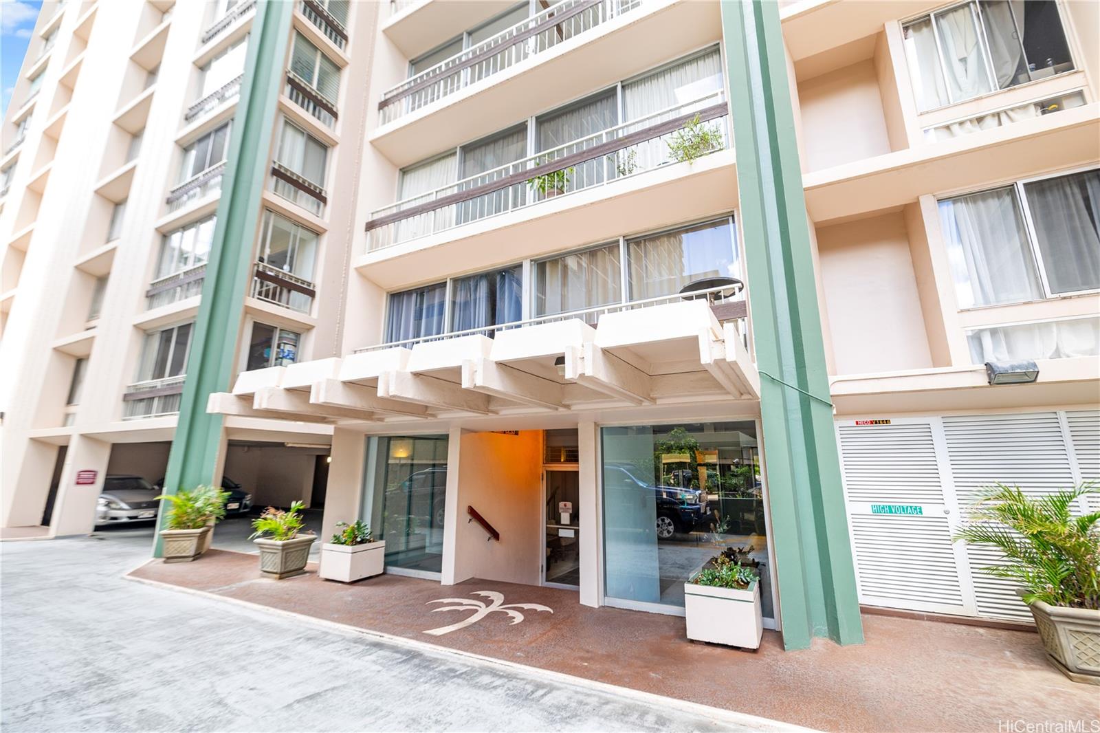 Palms Inc condo # 601, Honolulu, Hawaii - photo 20 of 24