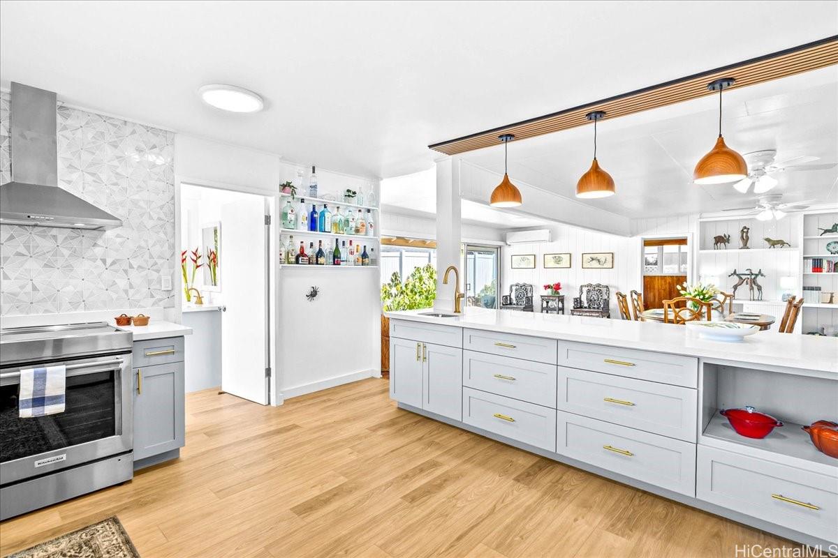 4316  Papu Circle Diamond Head, Diamond Head home - photo 6 of 25