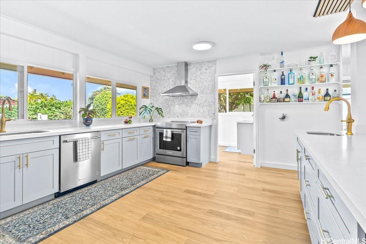 4316  Papu Circle Diamond Head, Diamond Head home - photo 7 of 25