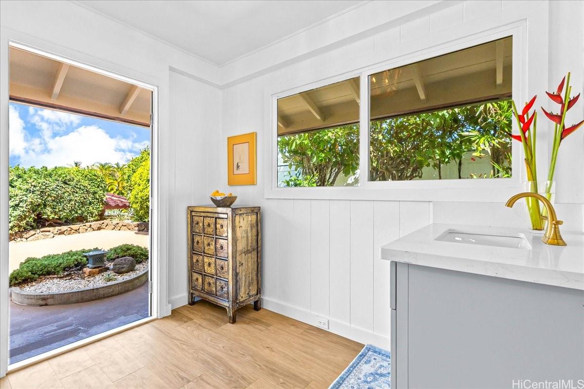 4316  Papu Circle Diamond Head, Diamond Head home - photo 7 of 25