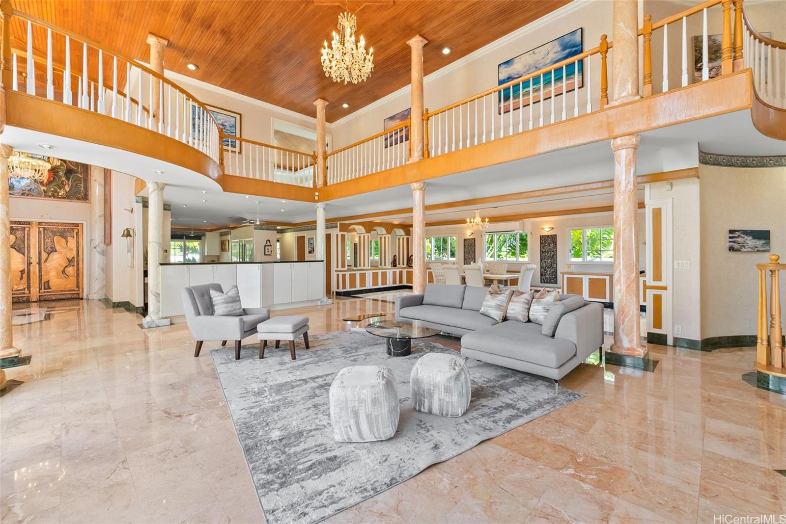 4327  Kilauea Ave Kahala Area, Diamond Head home - photo 2 of 25