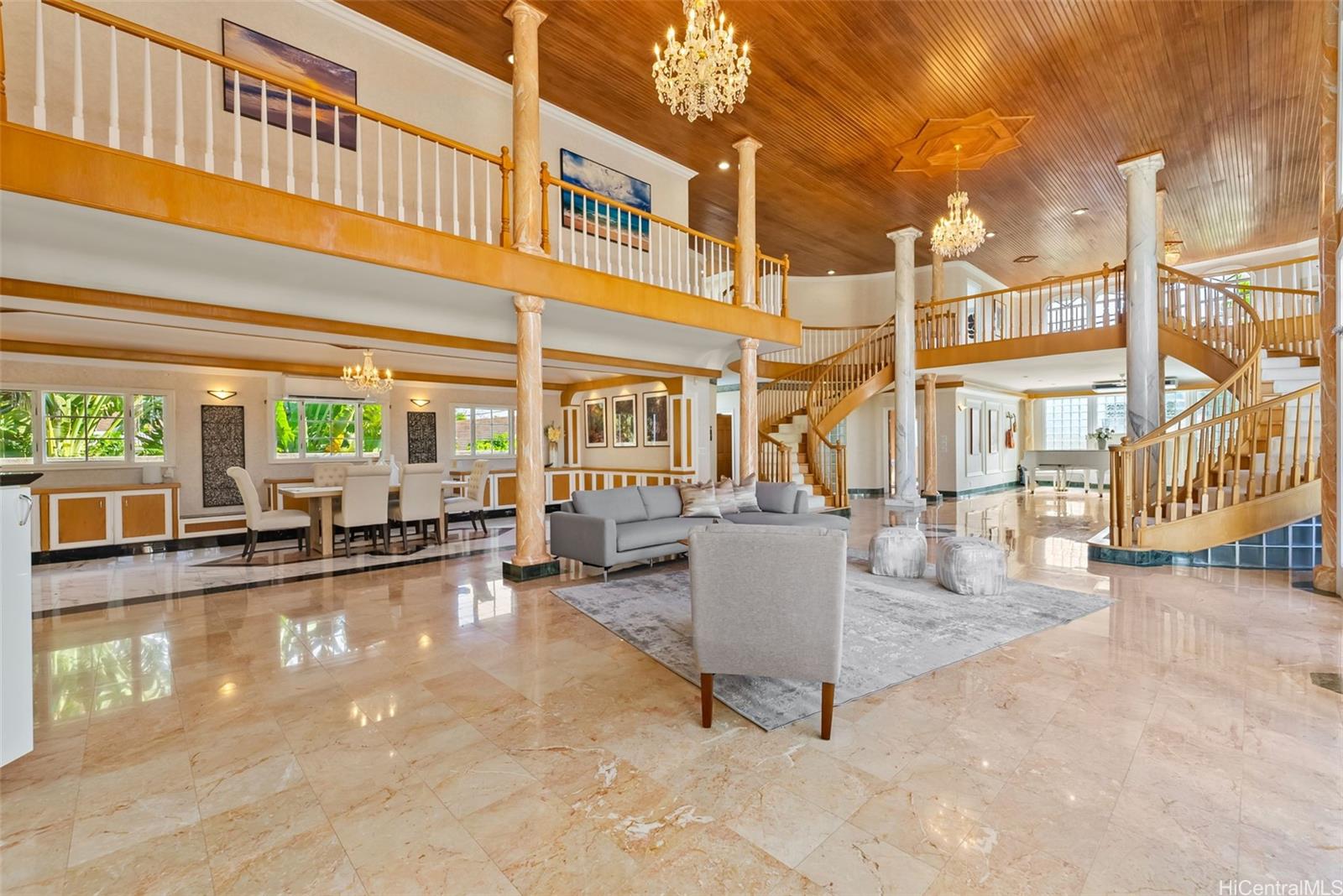 4327  Kilauea Ave Kahala Area, Diamond Head home - photo 3 of 25