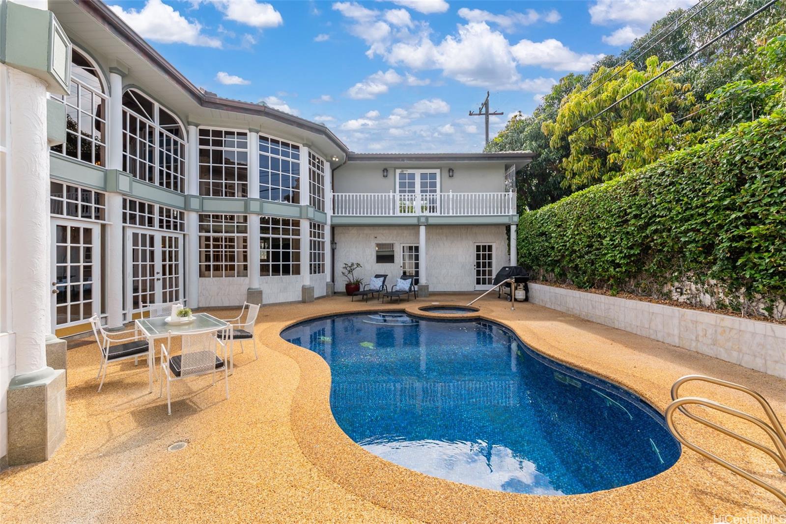 4327  Kilauea Ave Kahala Area, Diamond Head home - photo 21 of 25