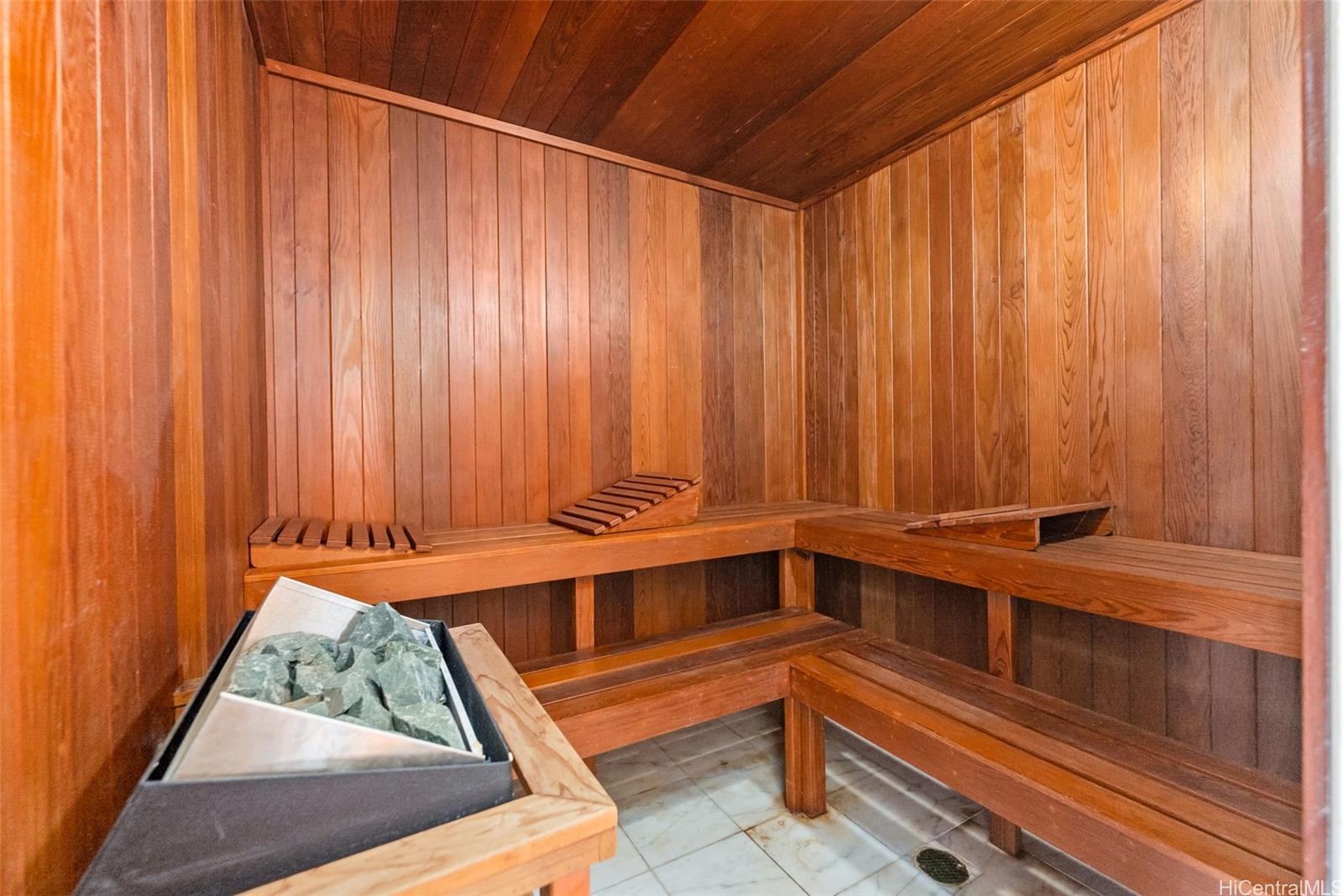 4327  Kilauea Ave Kahala Area, Diamond Head home - photo 10 of 25