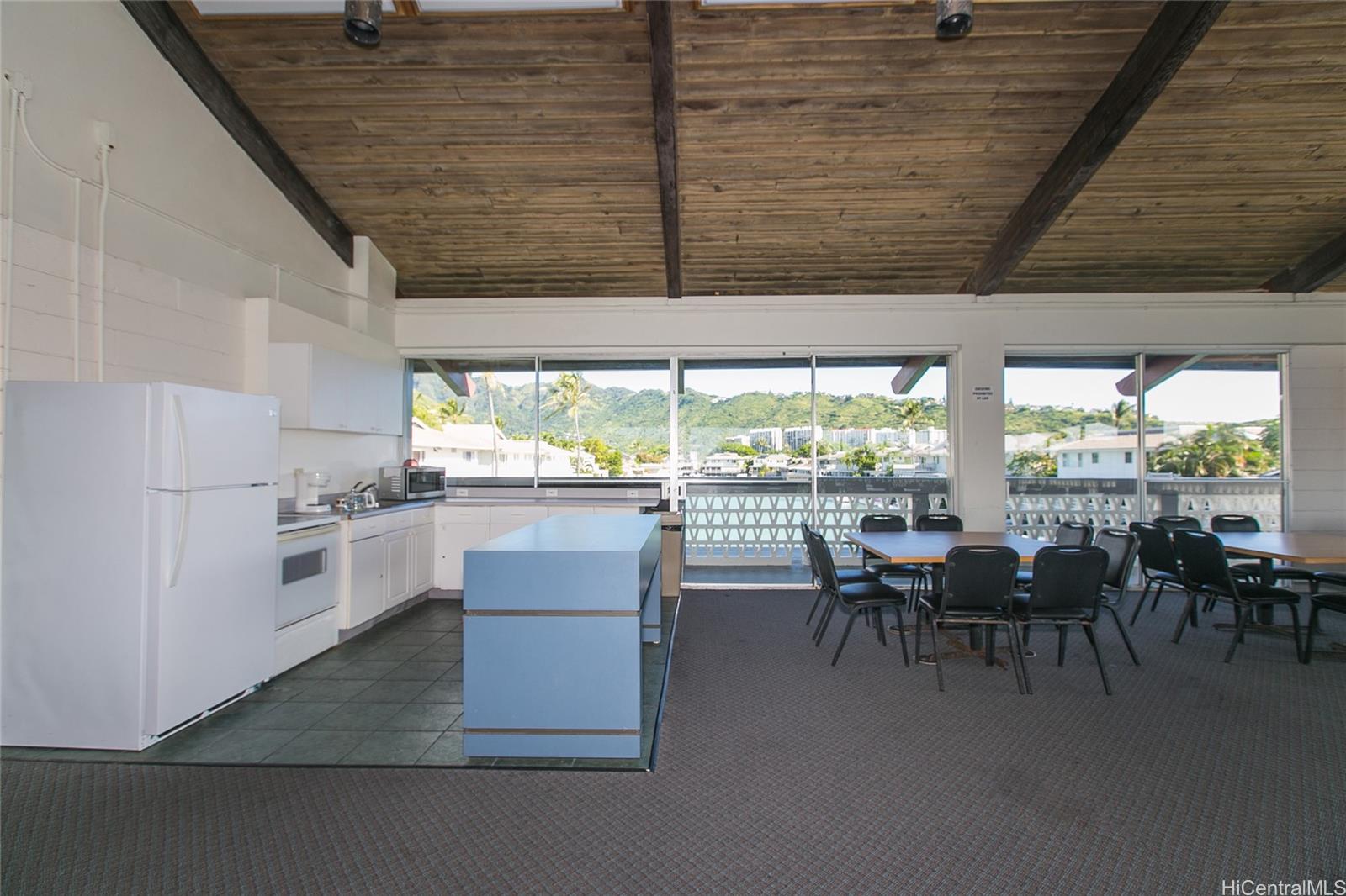 Kuapa Isle condo # 561, Honolulu, Hawaii - photo 23 of 25