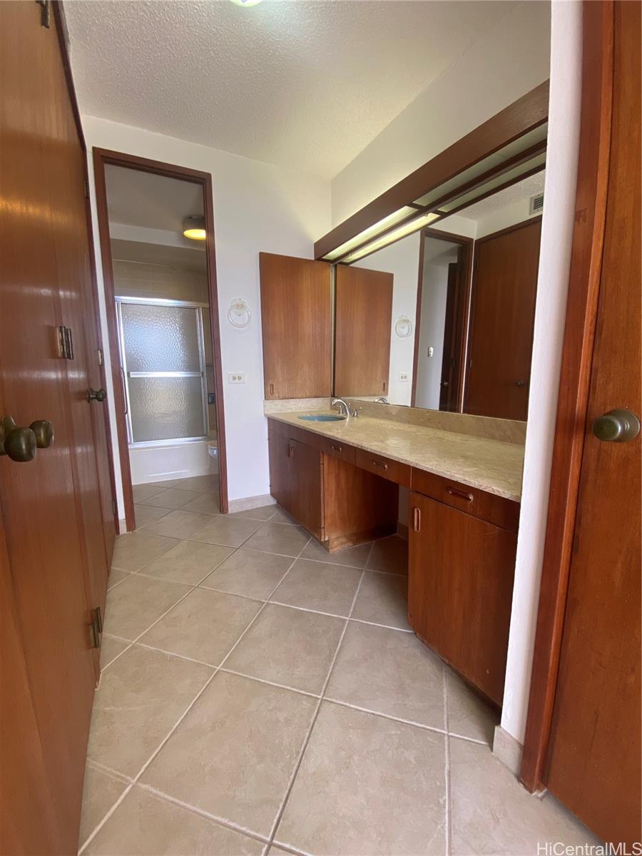 Regency At Kahala condo # 19B, Honolulu, Hawaii - photo 5 of 6