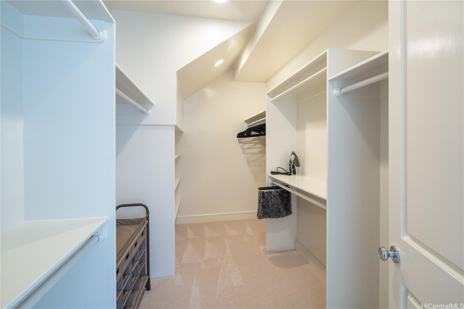 4343 Kahala Ave Honolulu - Rental - photo 11 of 25
