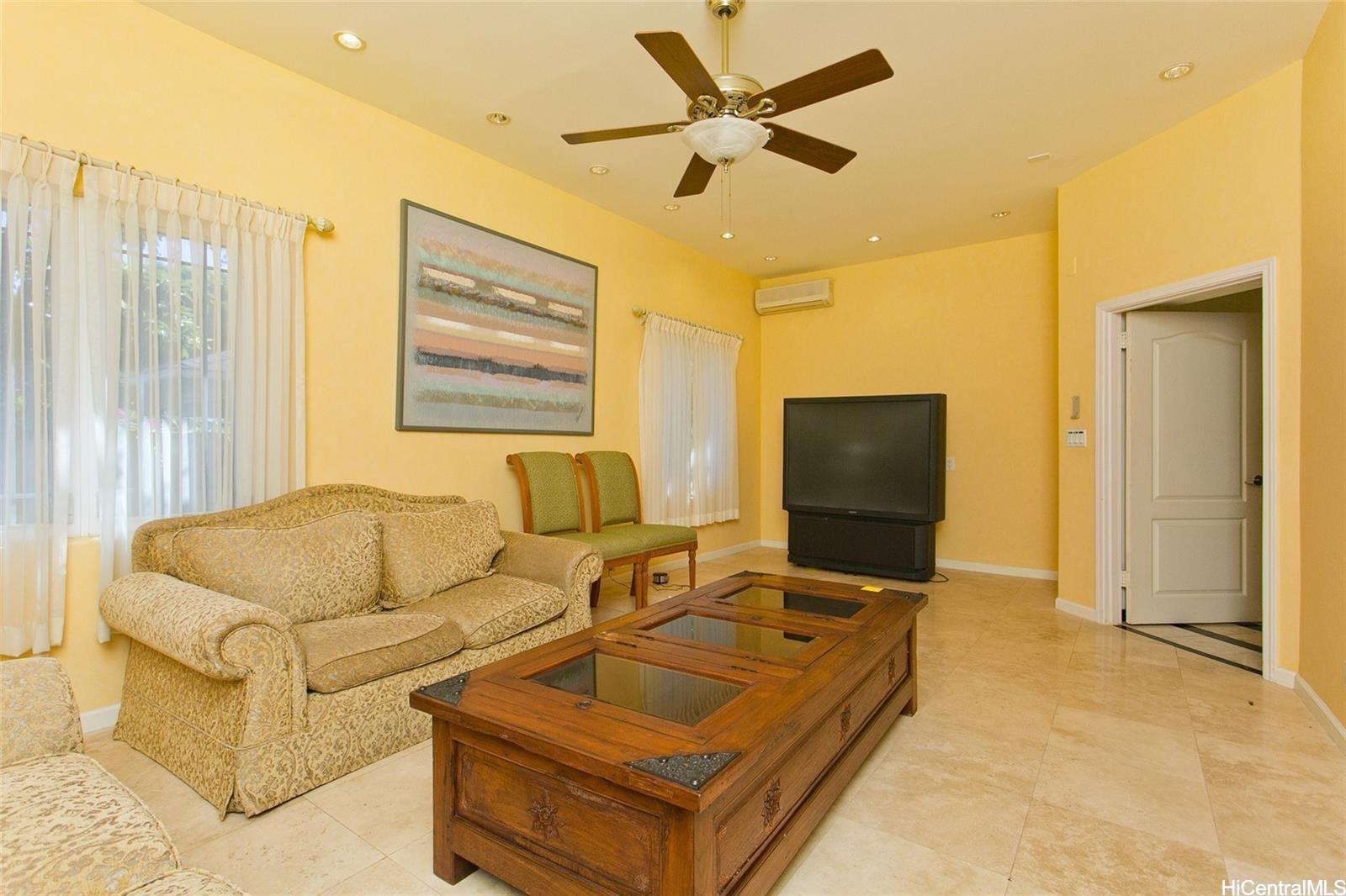 4347  Pahoa Ave Kahala Area, Diamond Head home - photo 14 of 25