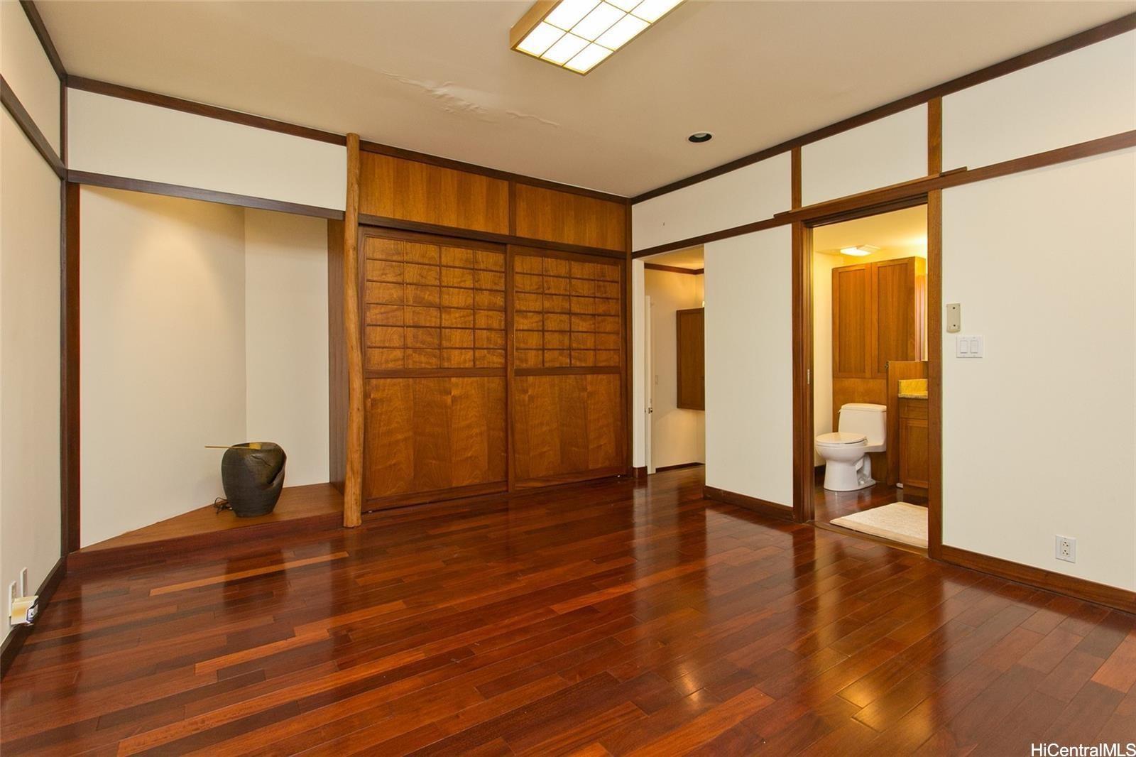 4347  Pahoa Ave Kahala Area, Diamond Head home - photo 15 of 25