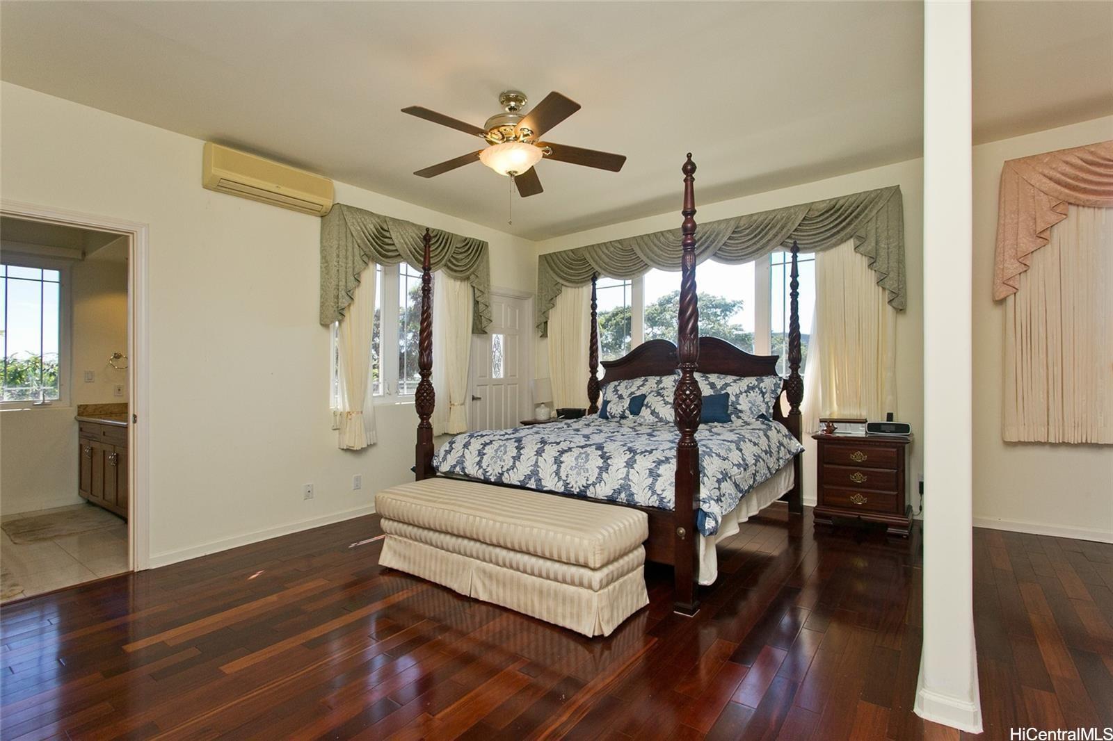 4347  Pahoa Ave Kahala Area, Diamond Head home - photo 23 of 25