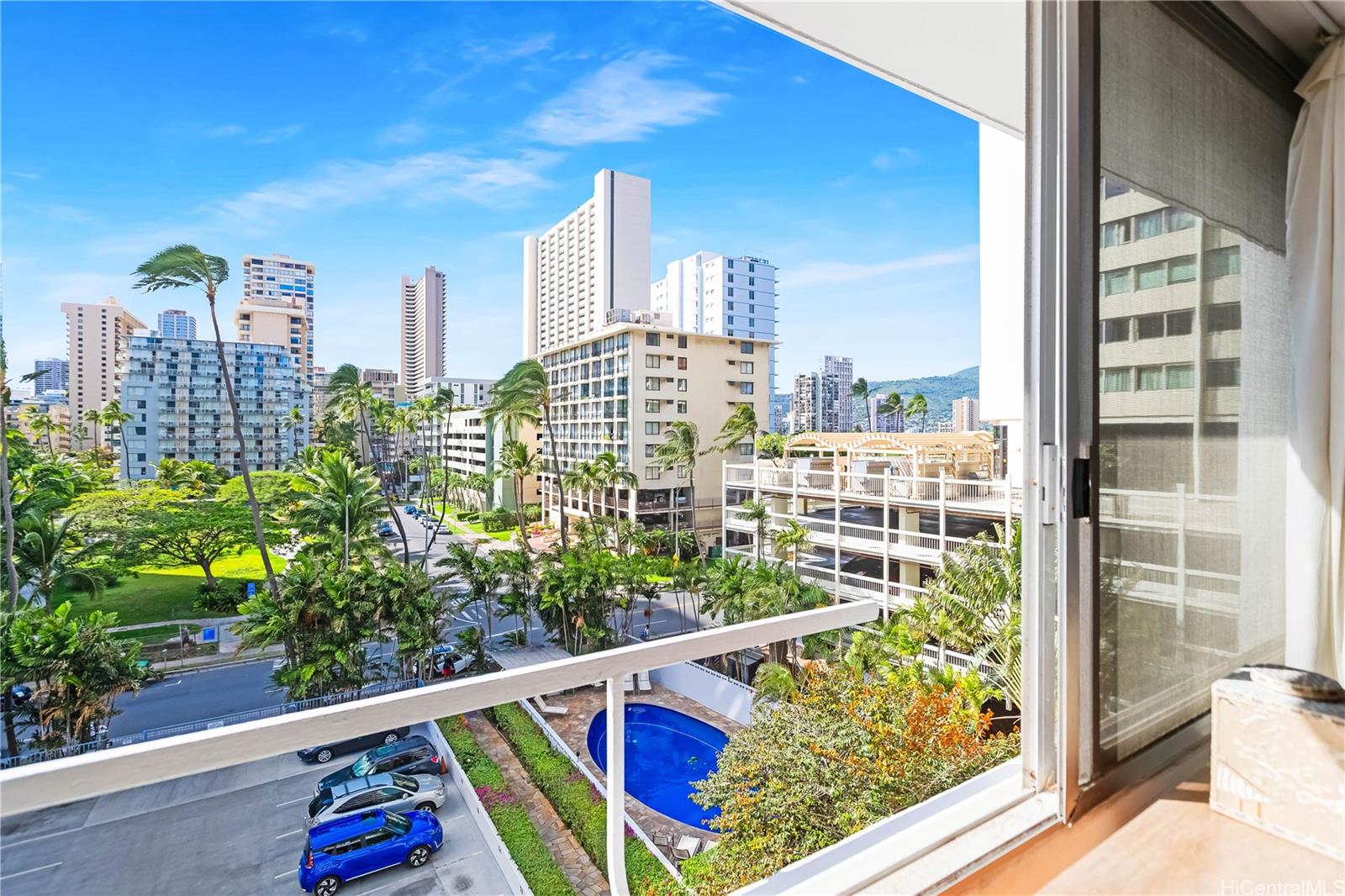 Seaside Towers condo # 504, Honolulu, Hawaii - photo 5 of 22