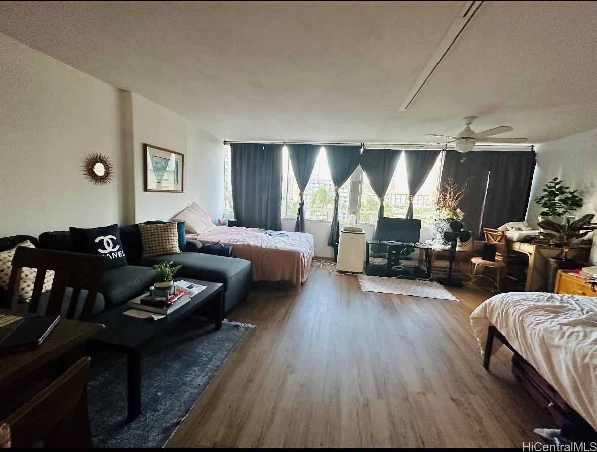 Seaside Towers condo # 804, Honolulu, Hawaii - photo 2 of 25