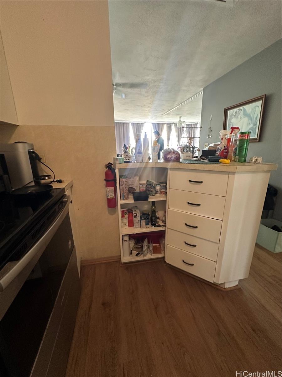 Seaside Towers condo # 804, Honolulu, Hawaii - photo 11 of 25