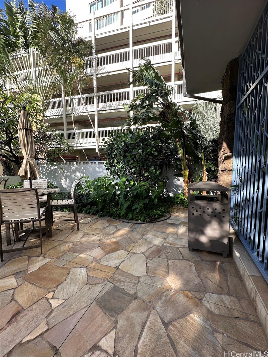 Seaside Towers condo # 804, Honolulu, Hawaii - photo 19 of 25