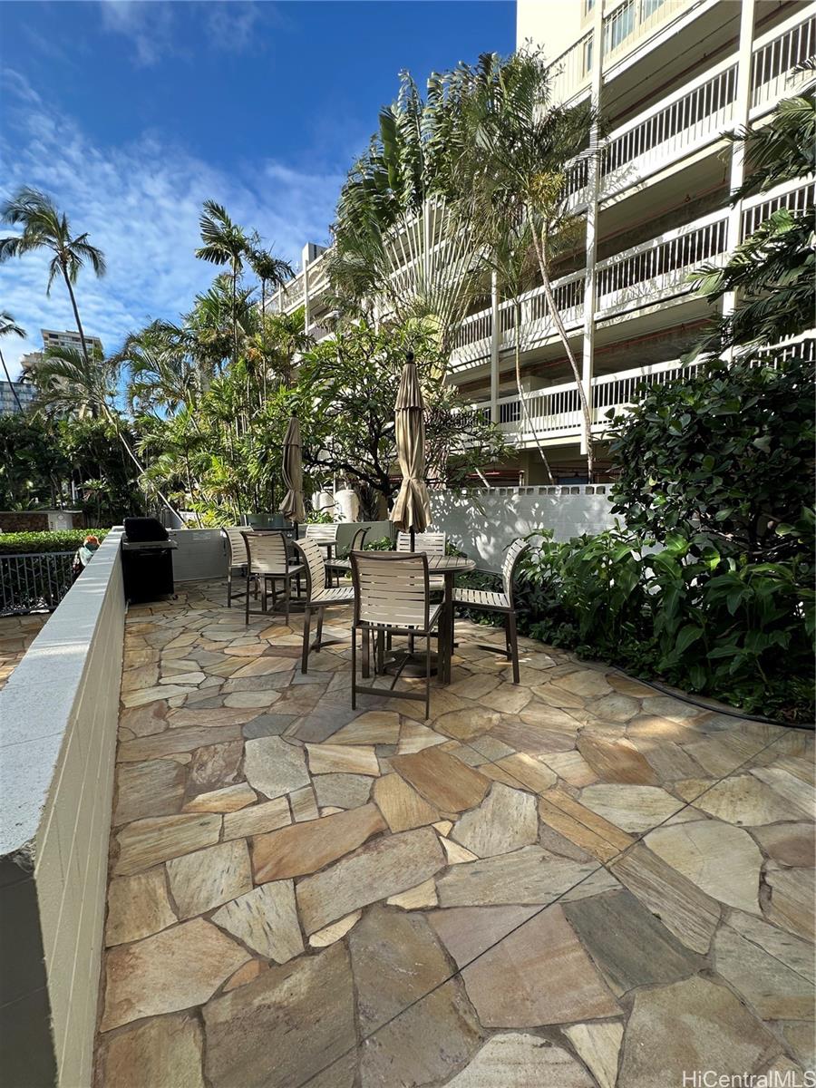 Seaside Towers condo # 804, Honolulu, Hawaii - photo 20 of 25