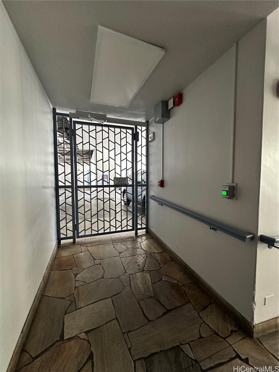 Seaside Towers condo # 804, Honolulu, Hawaii - photo 23 of 25