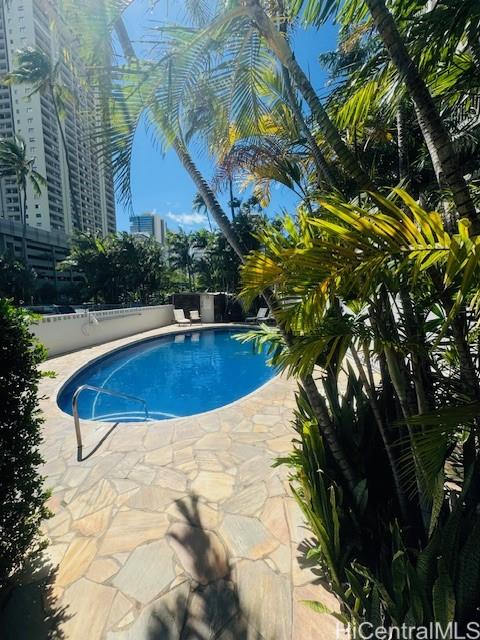 435 Seaside Street Honolulu - Rental - photo 16 of 19