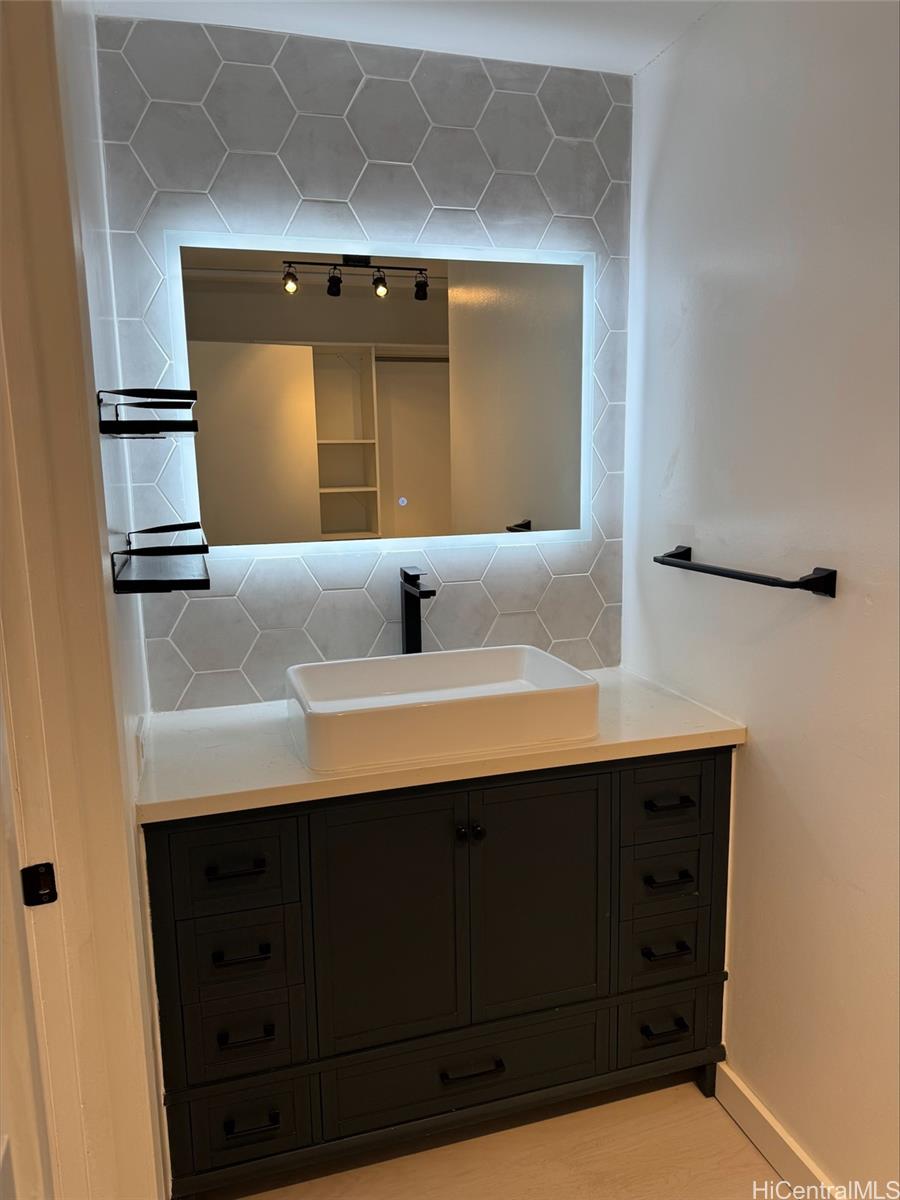 Walina Apts condo # 304, Honolulu, Hawaii - photo 18 of 24