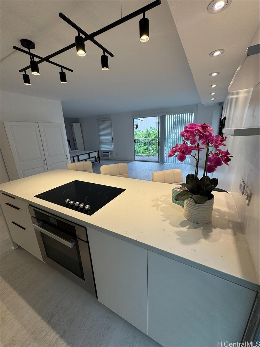 Walina Apts condo # 304, Honolulu, Hawaii - photo 19 of 24