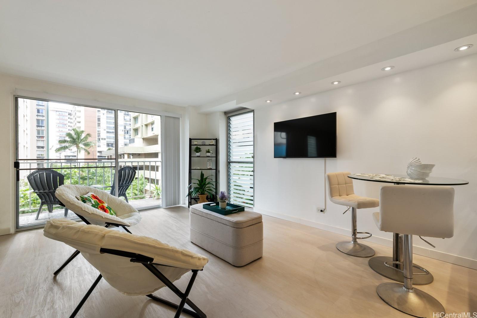 435 Walina Street Honolulu - Rental - photo 7 of 20