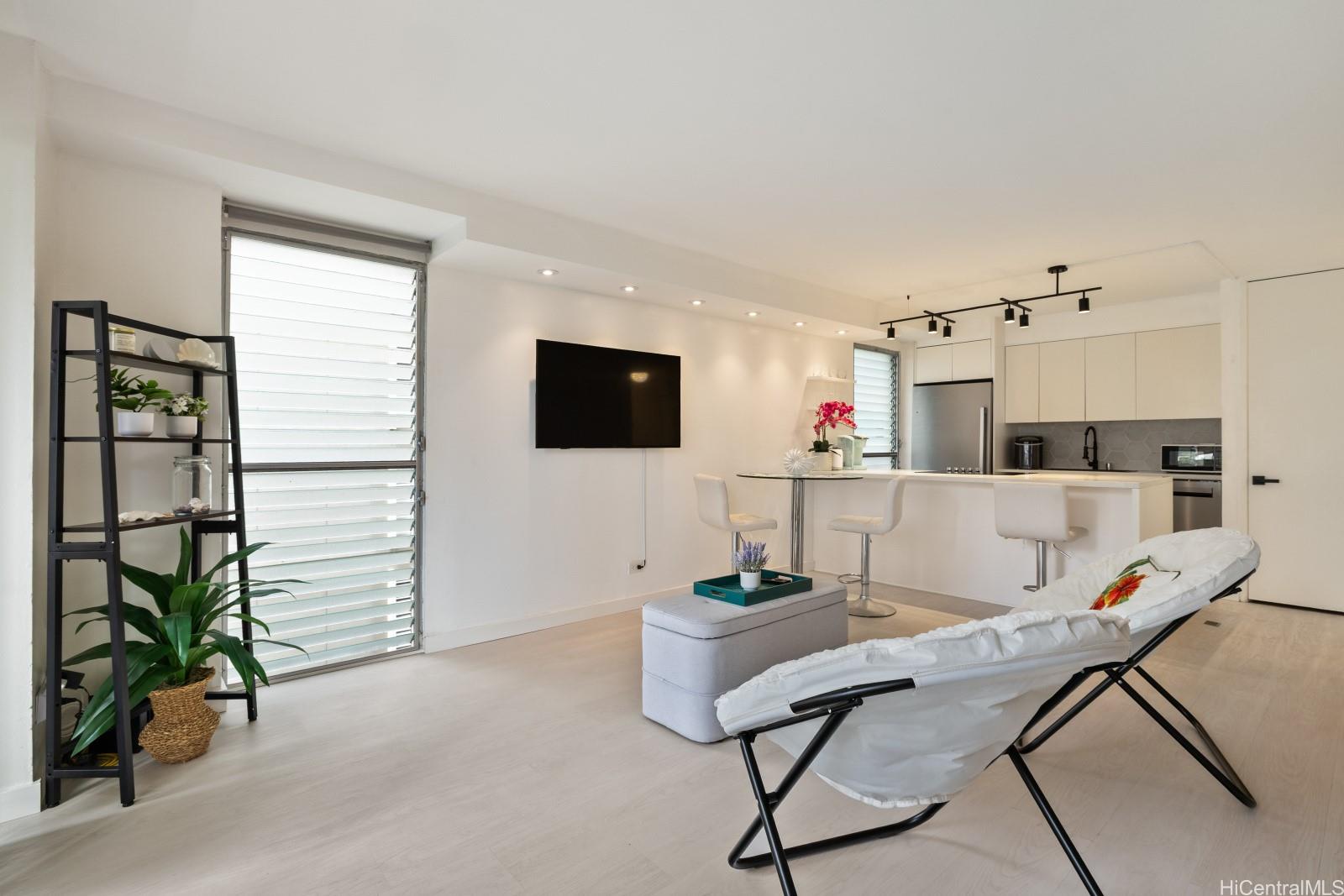 435 Walina Street Honolulu - Rental - photo 8 of 20