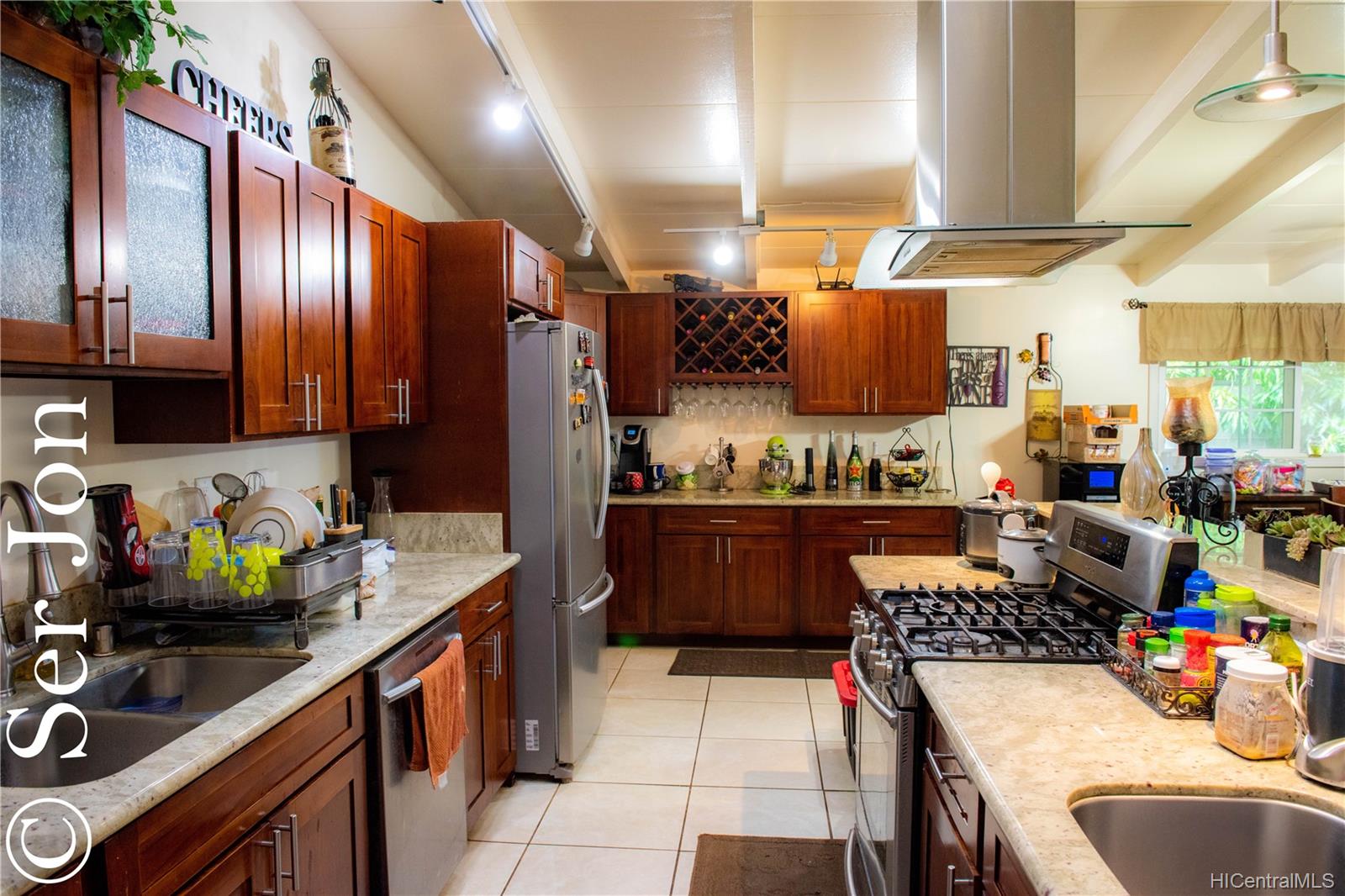 4361 Laakea Street , Honolulu, Hi 96818 Foster Village