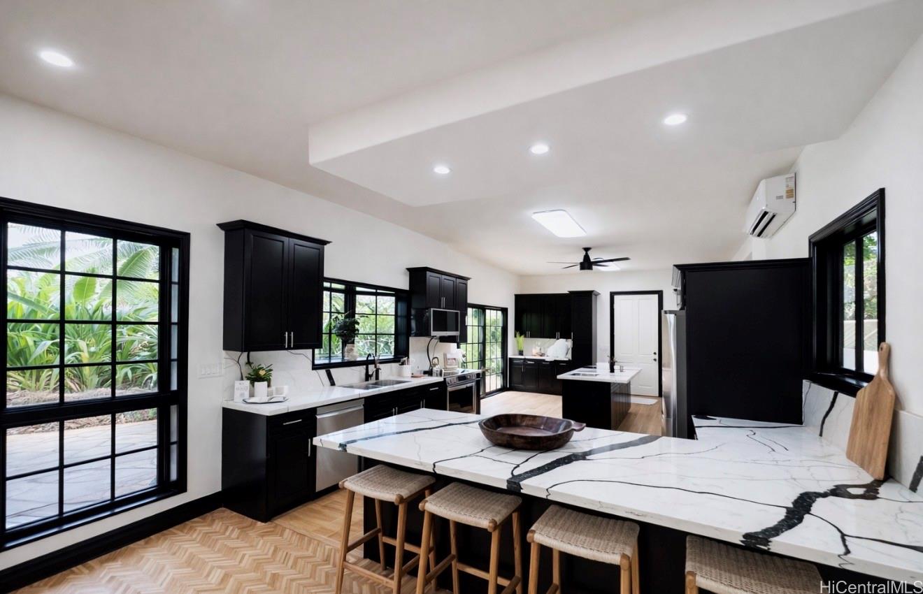 4363  Kilauea Ave Kahala Area, Diamond Head home - photo 3 of 25