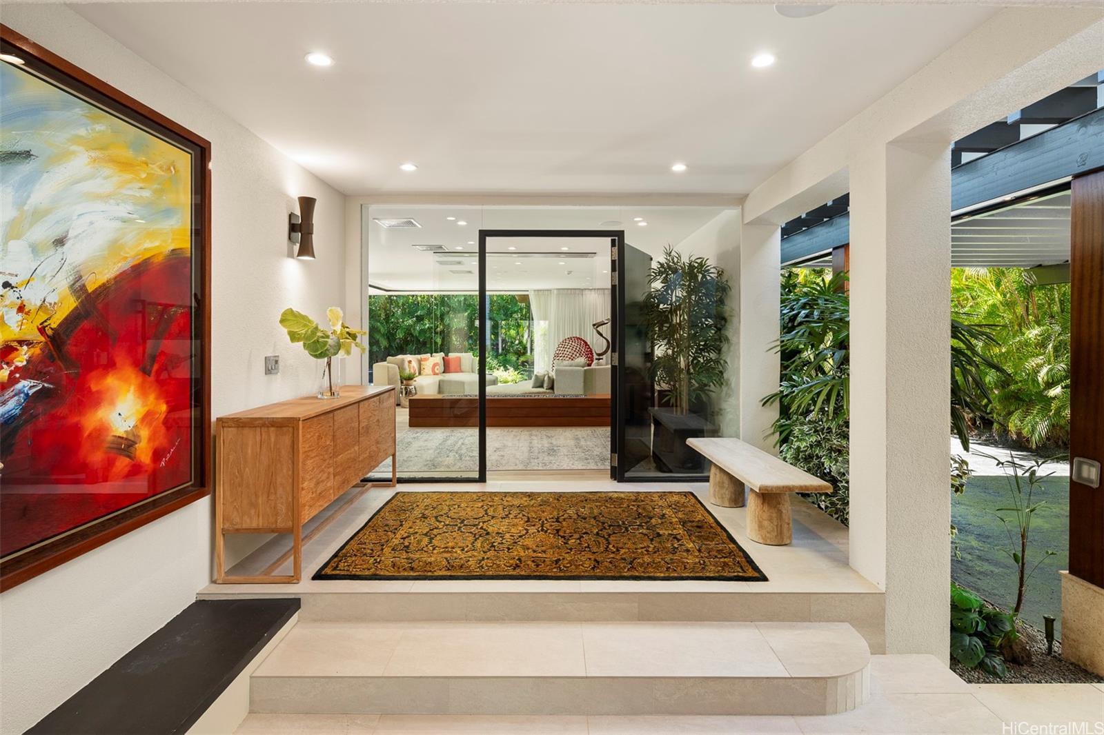 4366  Royal Place Kahala Area, Diamond Head home - photo 3 of 25