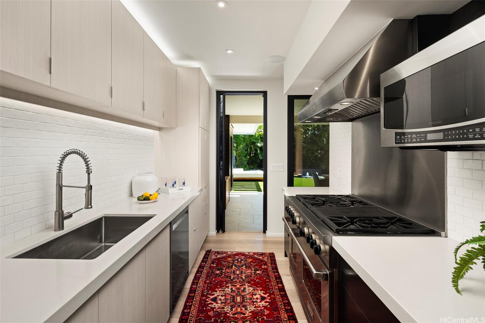 4366  Royal Pl Kahala Area, Diamond Head home - photo 8 of 25