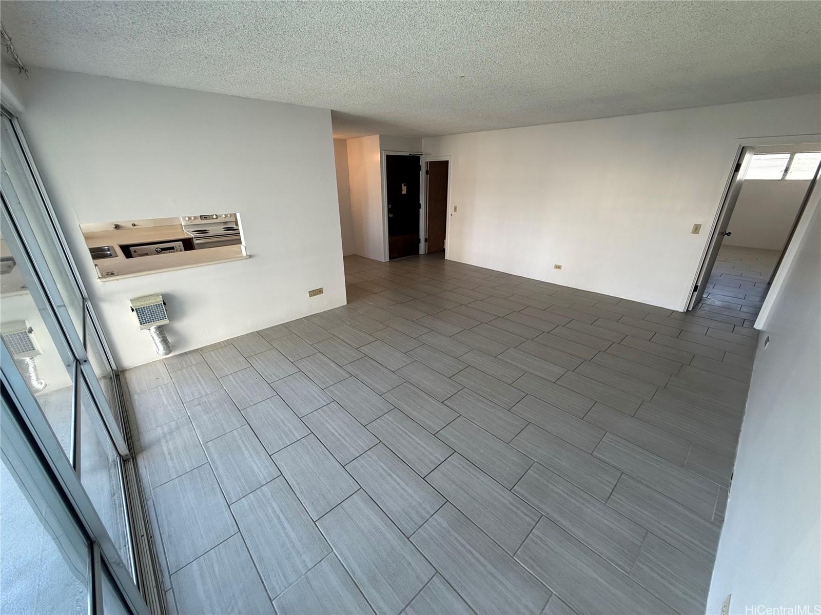 439 Keoniana Street Honolulu - Rental - photo 2 of 19